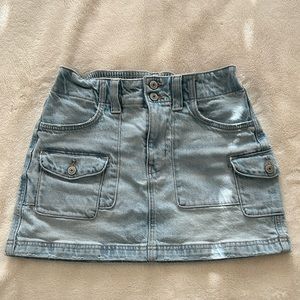Cargo denim mini skirt